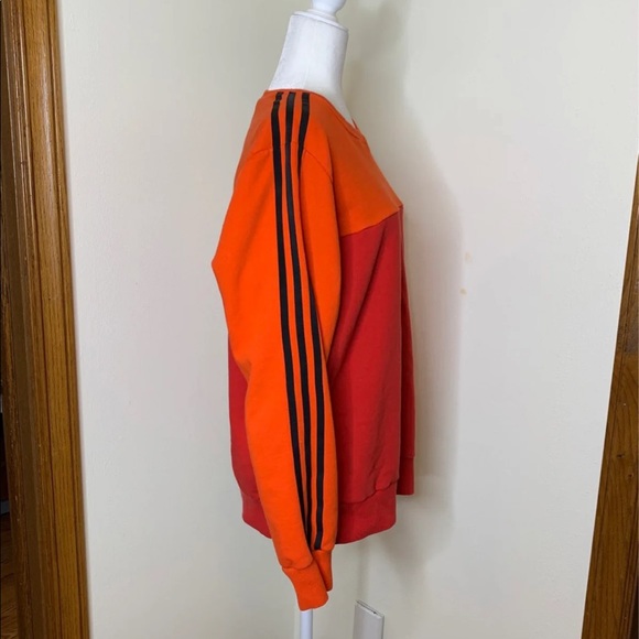 (SOLD) Adidas Crewneck - Picture 6 of 7